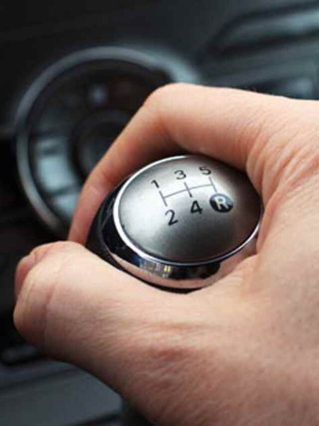 8 Bad Driving Habbits With Manual Transmission