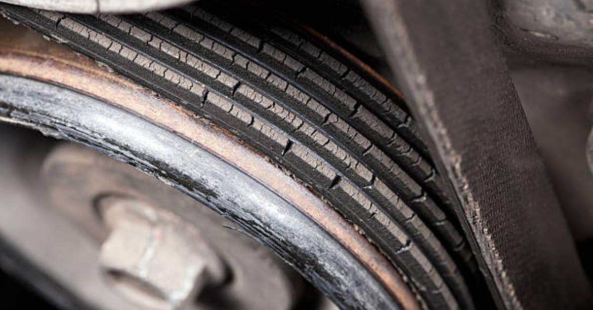 8 Symptoms Of A Bad Serpentine Belt & Replacement Cost